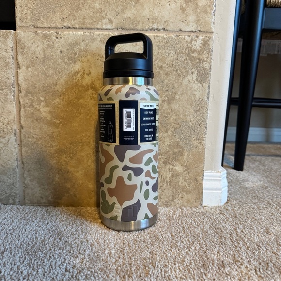 Yeti Camo 36oz bottle- Sold out - Picture 2 of 3